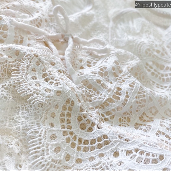 Victoria's Secret lined Lace Flower detail Wireless Dream Angels Bralette - Picture 3 of 9